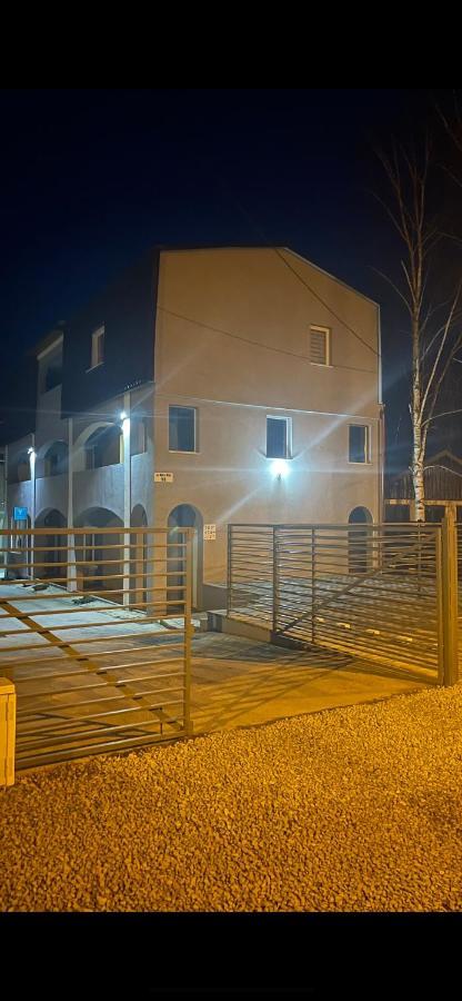 Jokai Apartments Nr9, Code Entry Sfantu Gheorghe  Exterior photo